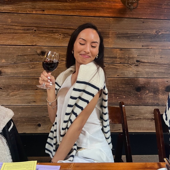 Meet your Posher, Kristen - Picture 4 of 5